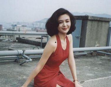 天涯最新爆料关之琳结婚,揭秘天涯最新爆料背后的甜蜜真相  第2张